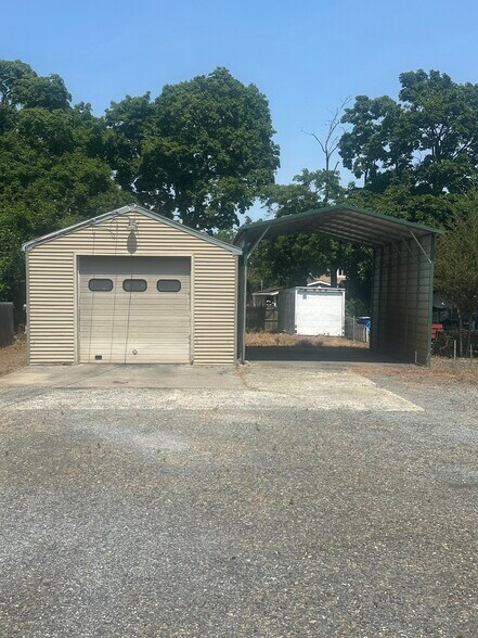 Primary Photo Of 522 Washington Ave, Woodbine Freestanding For Lease