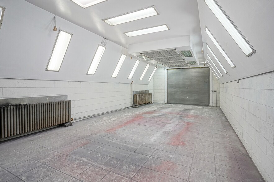 More Photos Of 100 White Horse Pike, Oaklyn Auto Dealership For Sale