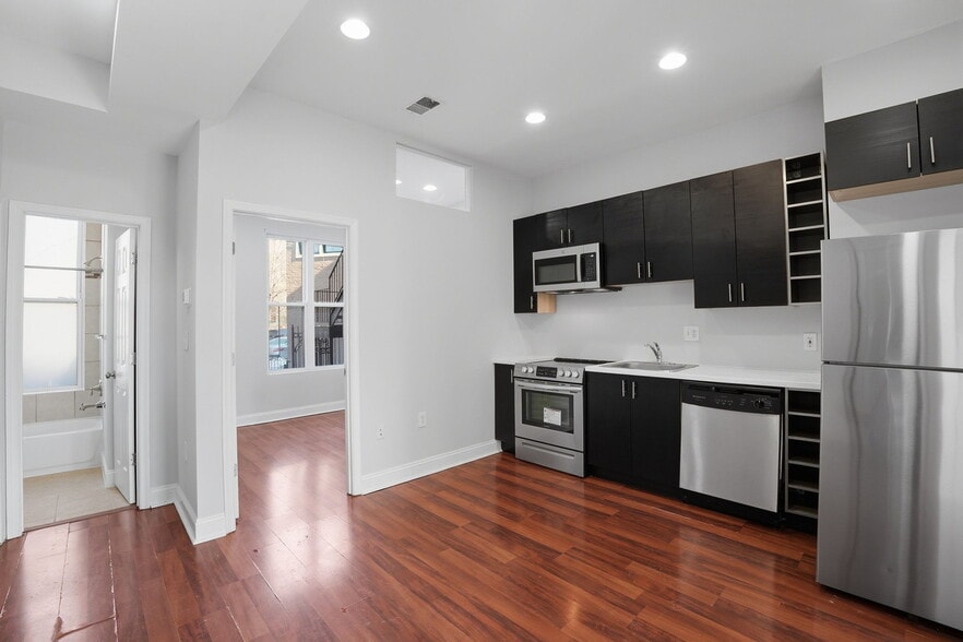 More Photos Of 543 Florida Ave NW, Washington Storefront Retail Residential For Sale