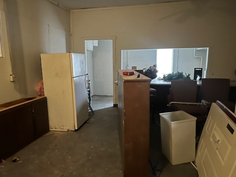 More Photos Of 2150 Greenbrier St, Charleston Office For Sale