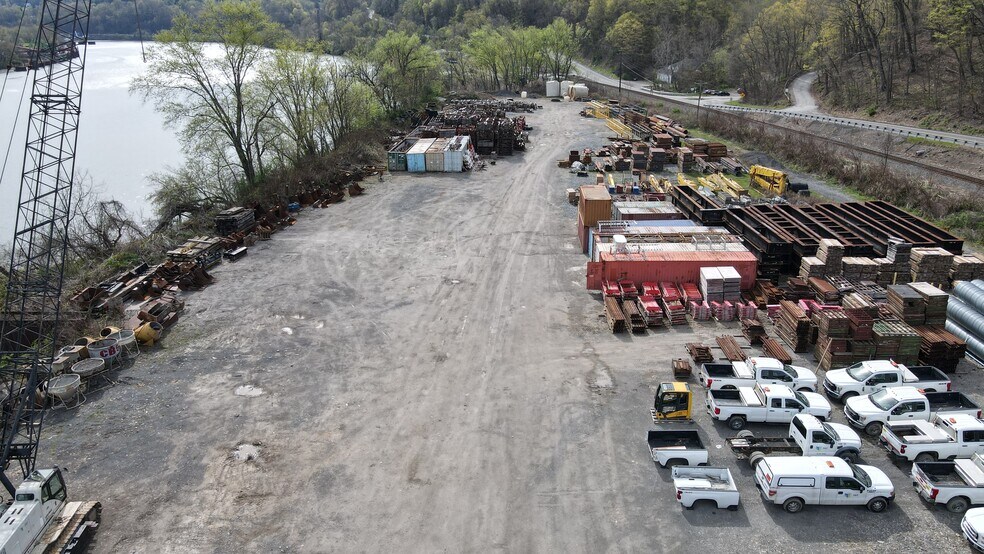 More Photos Of 810 Low Hill Rd, Brownsville Warehouse For Sale