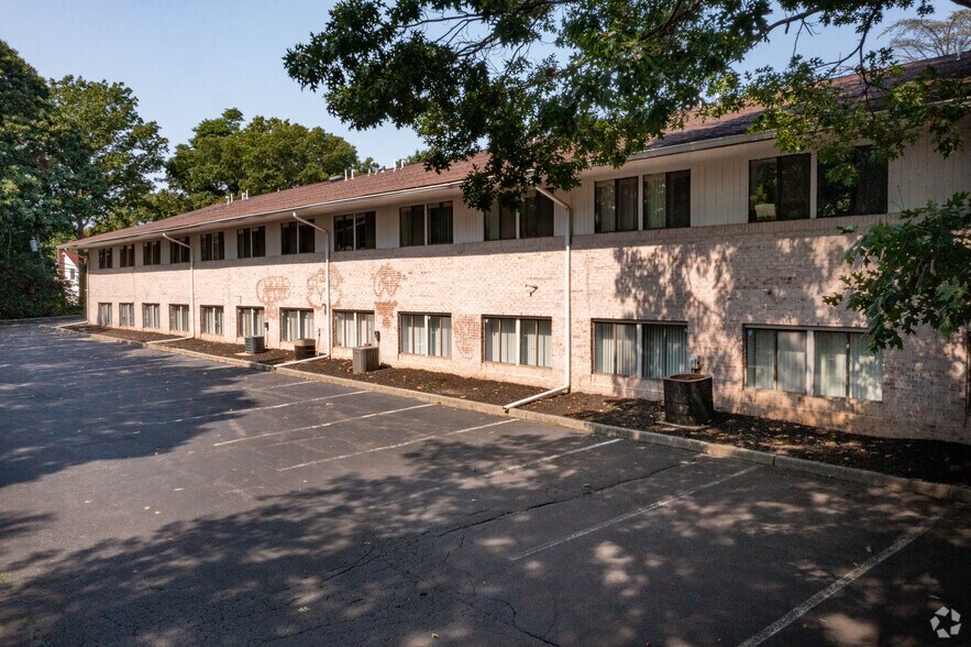 More Photos Of 340 Veterans Memorial Hwy, Commack Office For Lease