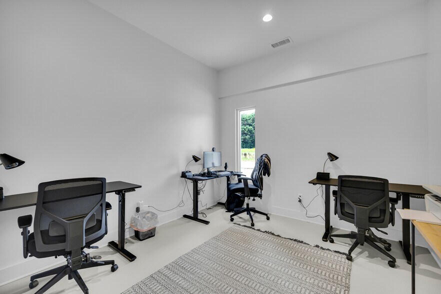 More Photos Of 1000 Winterville Rd, Athens Industrial For Sale