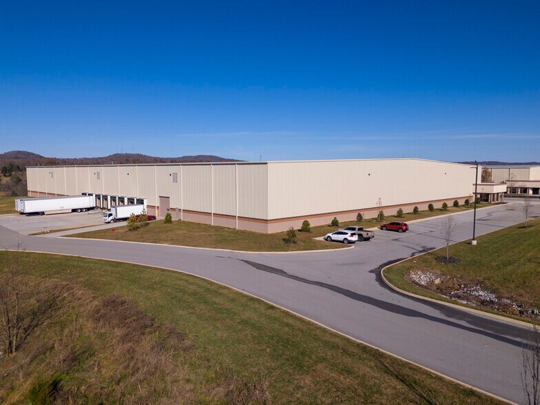 More Photos Of 1521 Mountain Rd, Andersonville Distribution For Lease