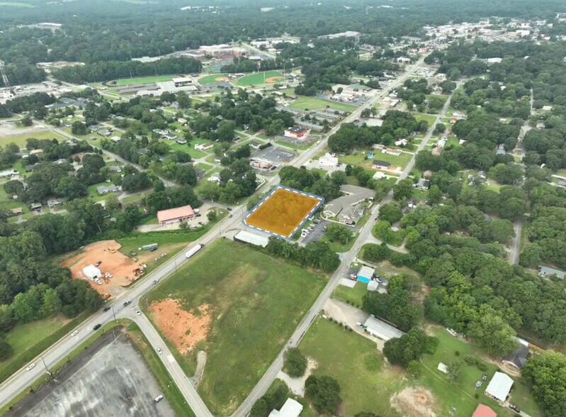 Primary Photo Of 811 E Franklin St, Hartwell Land For Lease