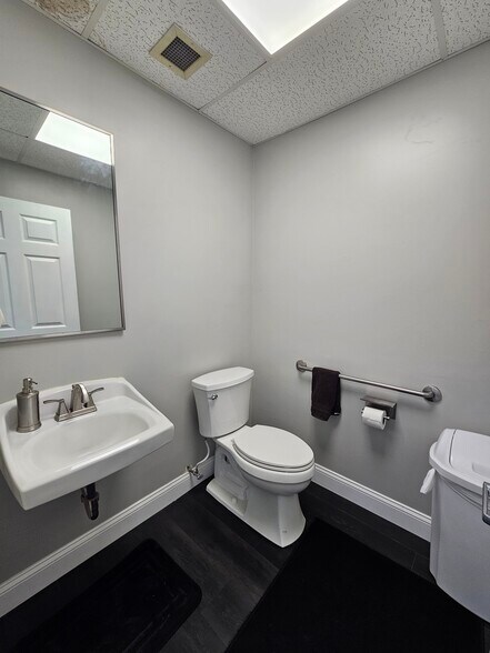 More Photos Of 205 Industrial Pike, Whitwell Manufacturing For Sale