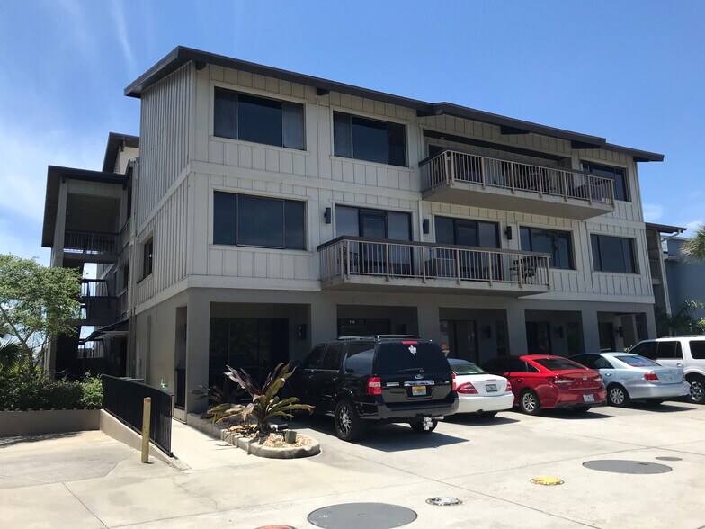 More Photos Of 2210 S Front St, Melbourne Office For Lease