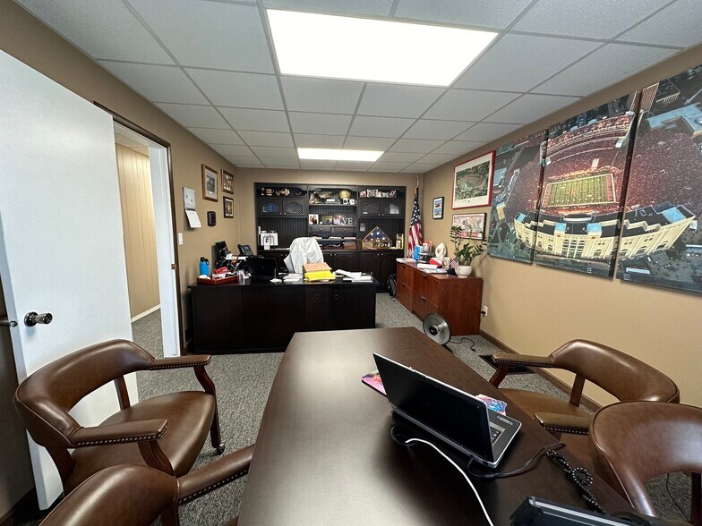 More Photos Of 3325 A St, Lincoln Office For Sale