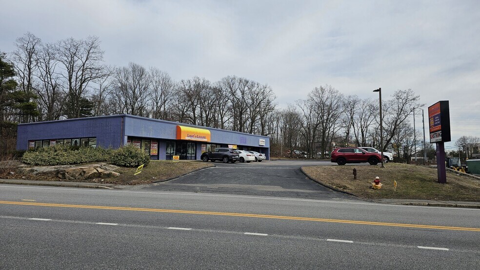 More Photos Of 380 E Main St, Milford Freestanding For Sale