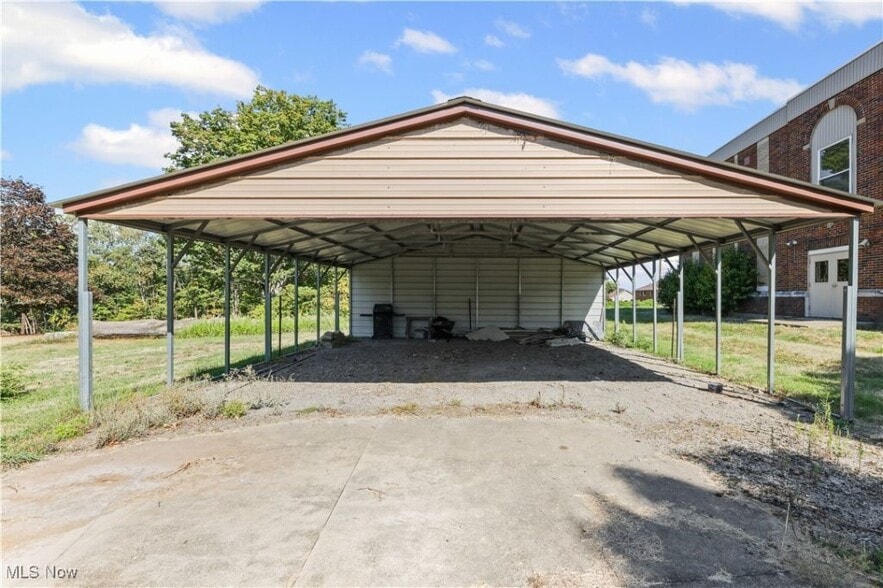 More Photos Of 16310 Lisbon St SE, Minerva Flex For Sale