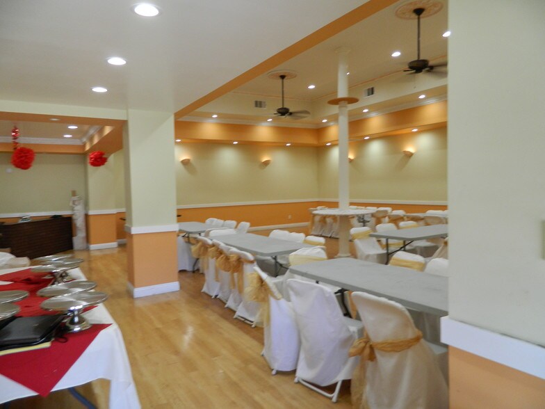 More Photos Of 6915 Foothill Blvd, Tujunga Restaurant For Lease