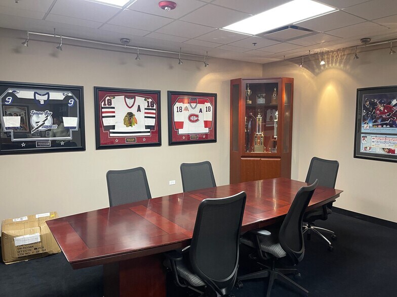 More Photos Of 620 Enterprise Dr, Oak Brook Light Distribution For Lease
