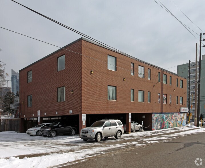 More Photos Of 2318 Lake Shore Blvd W, Toronto Medical For Sale