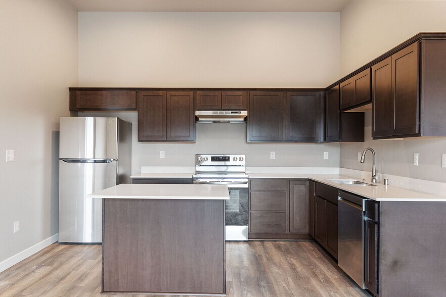 More Photos Of 303 E Broadway Ave, Montesano Apartments For Sale