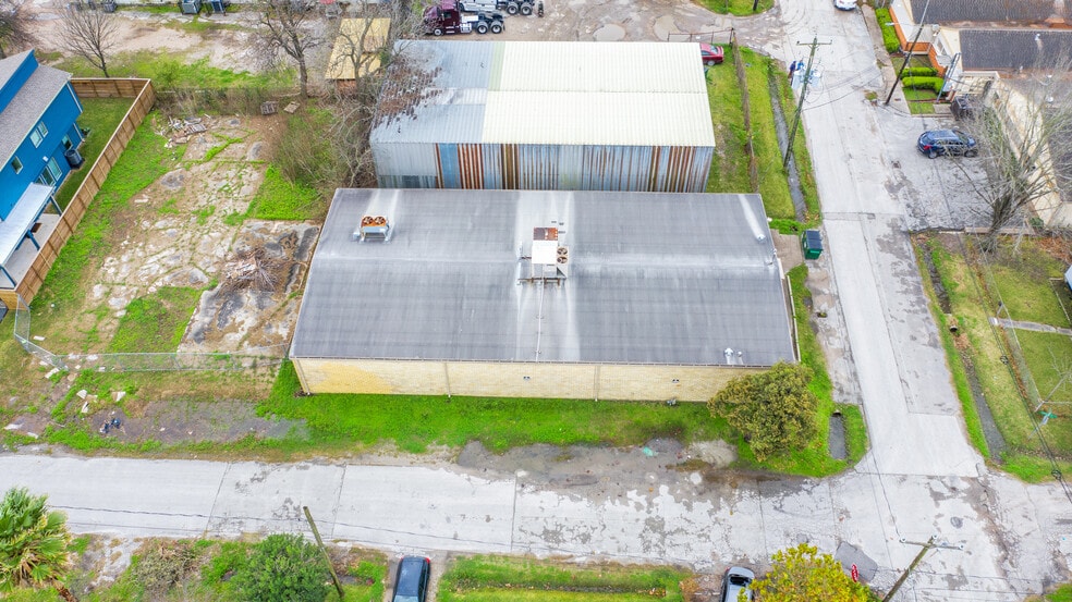 More Photos Of 115 Engel St, Houston Flex For Sale