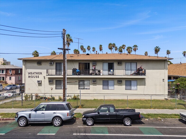 More Photos Of 1911 W 2nd St, Los Angeles Apartments For Sale