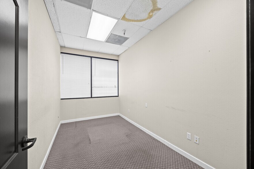 More Photos Of 300 S Garfield Ave, Monterey Park Office For Sale