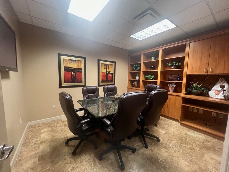 More Photos Of 18275 N 59th Ave, Glendale Office For Sale