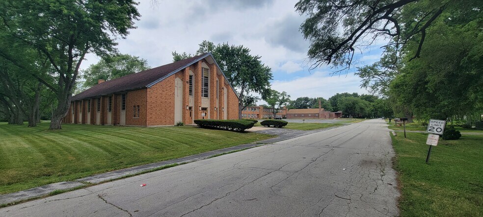 More Photos Of 16130 Clifton Park Ave, Markham Religious Facility For Sale