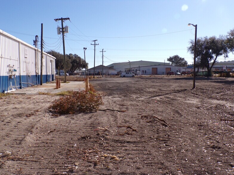 More Photos Of 3517 Century Blvd, Lakeland Warehouse For Lease