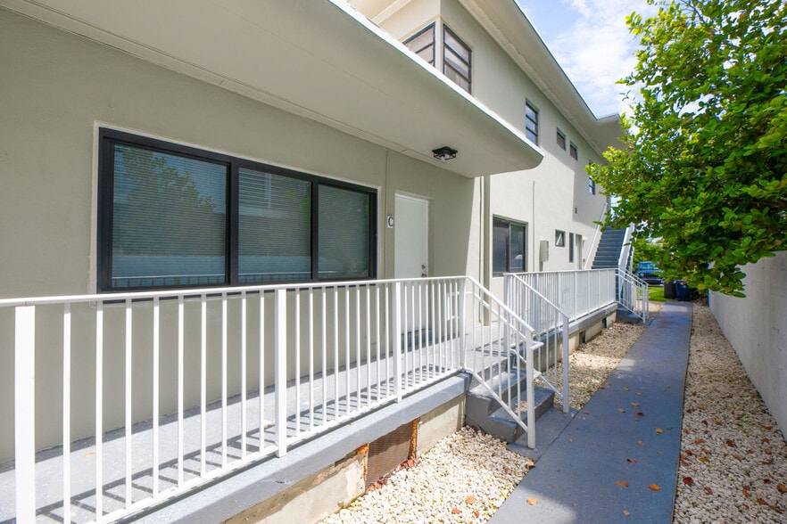 More Photos Of 1980 Biarritz Dr, Miami Beach Apartments For Sale