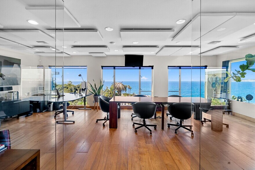 More Photos Of 1218-1224 Prospect St, La Jolla Office For Lease