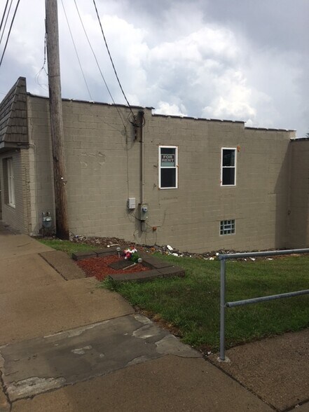 More Photos Of 532 Main St, Wintersville Freestanding For Lease