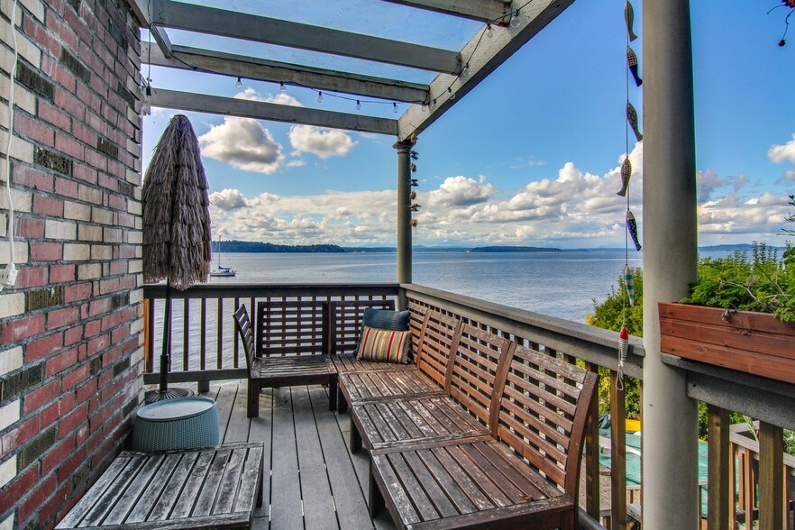 10025 51st Ave SW, Seattle, WA 98146 Apartments For Sale