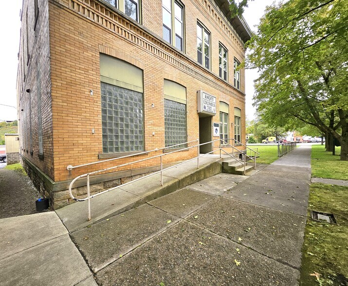 More Photos Of 331 Main St, Ridgway Office For Lease