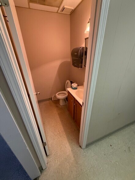 More Photos Of 725 S Church St, Murfreesboro Loft Creative Space For Sale