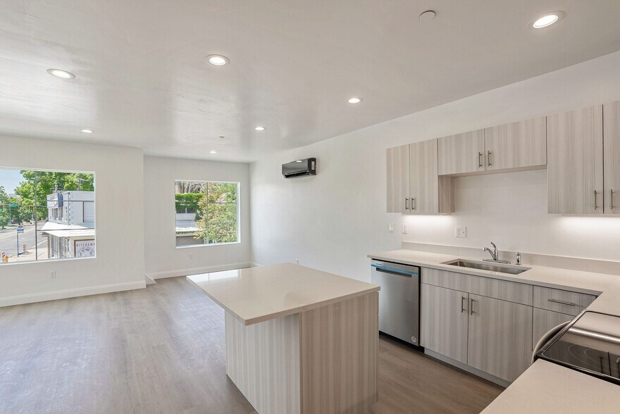 More Photos Of 321 E 2100 S, Salt Lake City Apartments For Sale