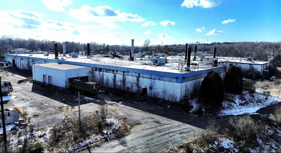 More Photos Of 296 Robert E Cox Rd, Corbin Manufacturing For Sale