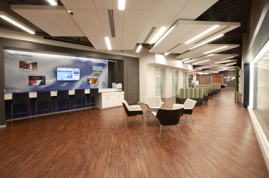 More Photos Of 400 Airborne Pky, Buffalo Office For Lease