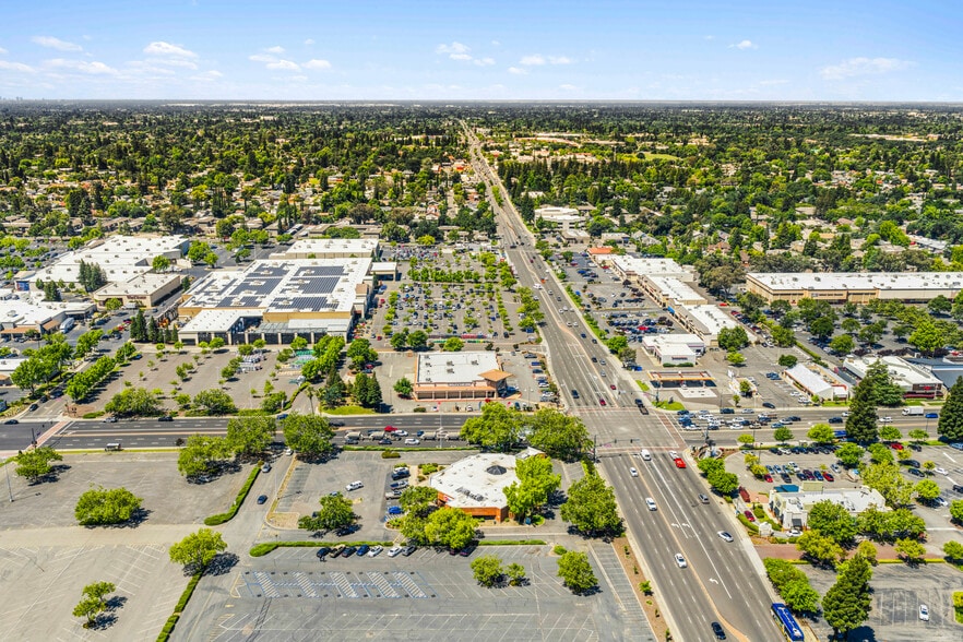 More Photos Of 6199 Sunrise Mall Rd, Citrus Heights Bank For Sale