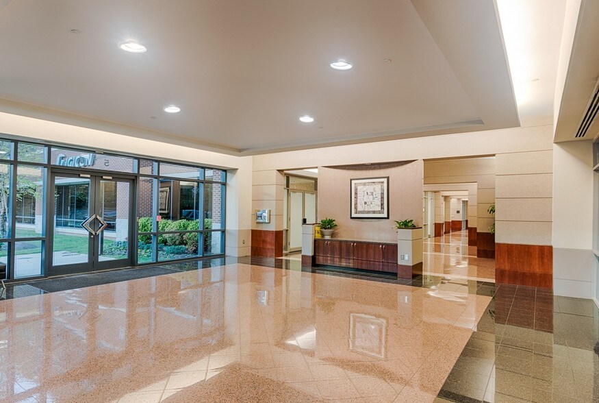 More Photos Of 510 Spring St, Herndon Office For Lease