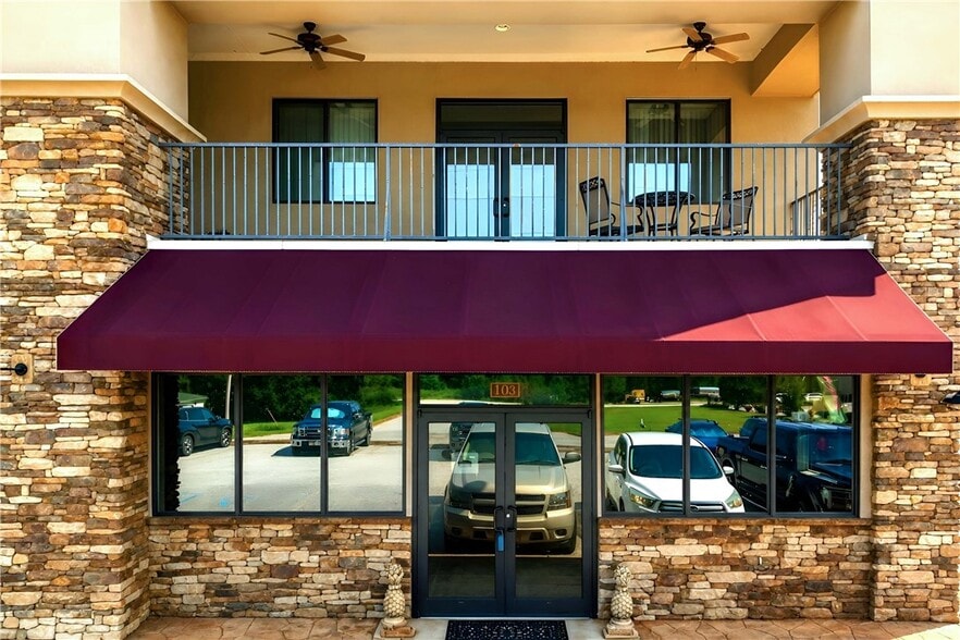 More Photos Of 1510 Blue Ridge Blvd, Seneca Storefront Retail Office For Sale