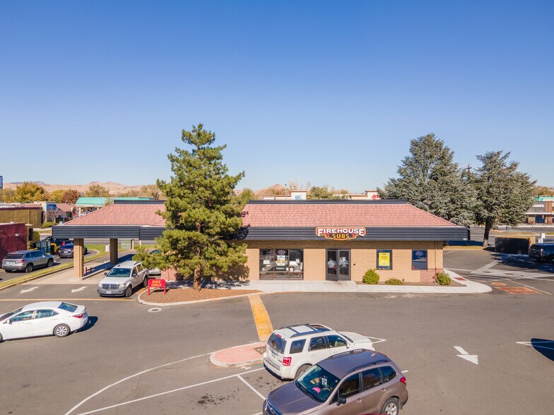 More Photos Of 593 E Prater Way, Sparks Restaurant For Sale