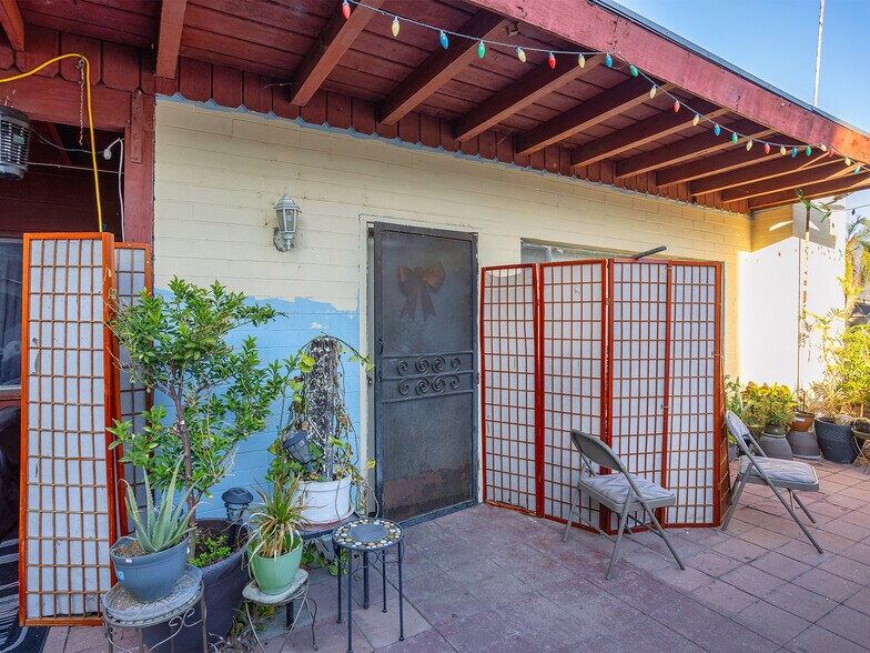 More Photos Of 2309 N Niagara St, Burbank Land For Sale