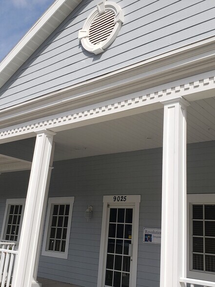 More Photos Of 9021-9027 Town Center Pky, Bradenton Office For Lease