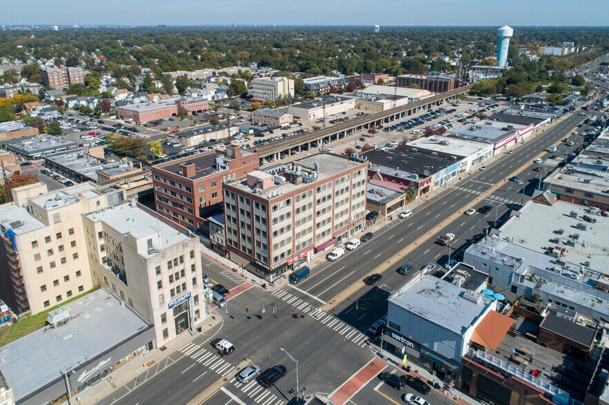 More Photos Of 265 Sunrise Hwy, Rockville Centre Office For Lease