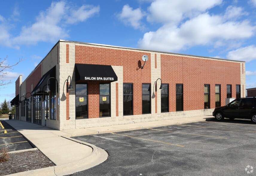 More Photos Of 1029-1033 Kilbery Ln, North Aurora Storefront Retail Office For Lease