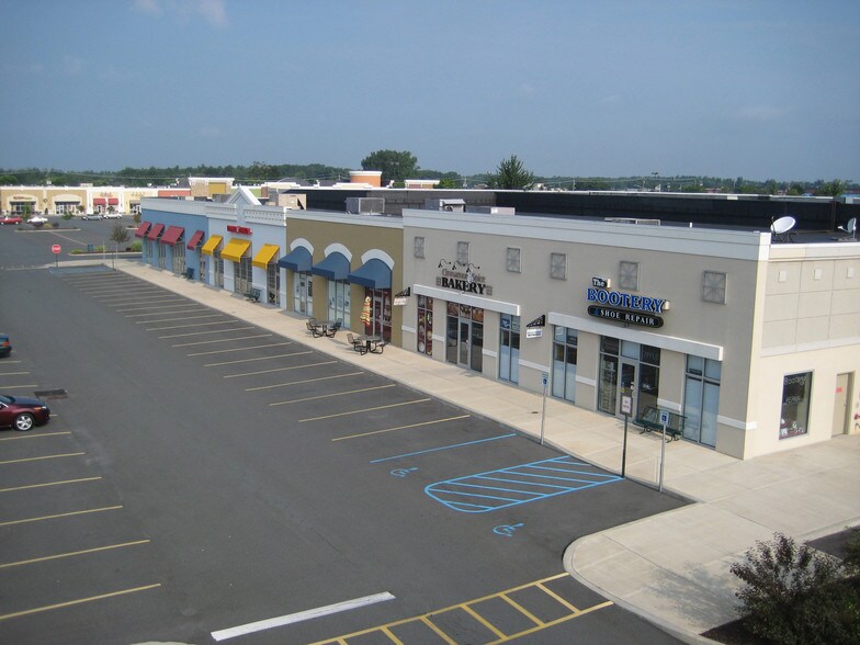 More Photos Of 22 Clifton Country Rd, Clifton Park Unknown For Lease