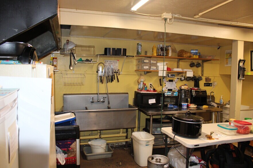 More Photos Of 4403 Buena Vista Ln, Holiday Bar For Sale