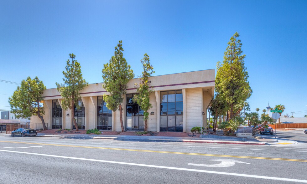 Primary Photo Of 1100 E Bridger Ave, Las Vegas Office For Lease