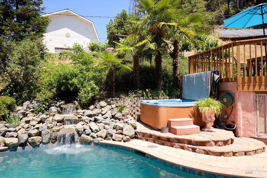 More Photos Of 19400 Scenic Dr, Redwood Valley Specialty For Sale