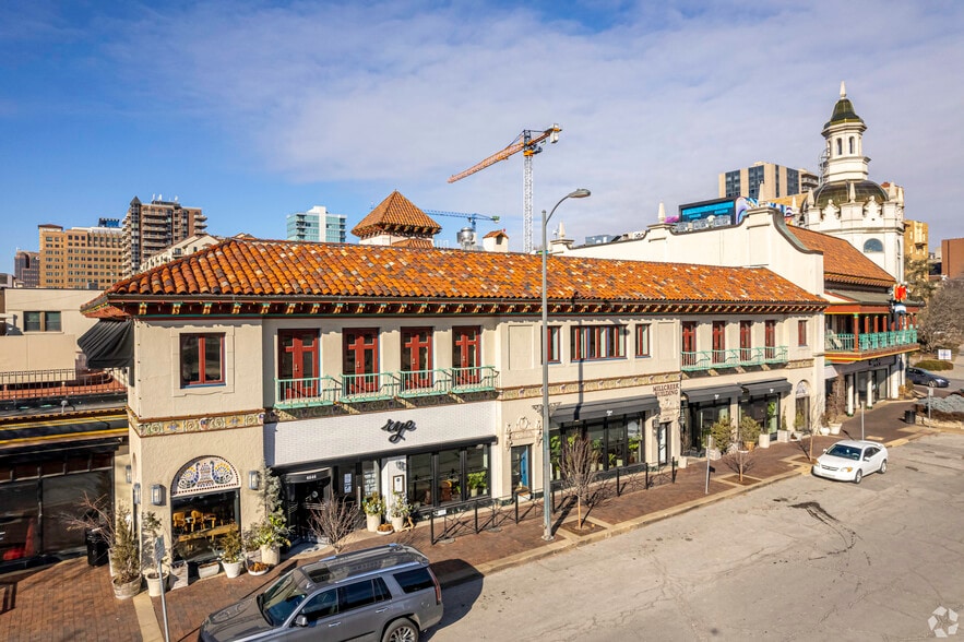 Primary Photo Of 414-418 Nichols Rd, Kansas City Unknown For Lease