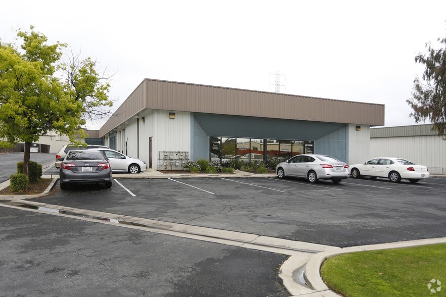 Primary Photo Of 4031 Alken St, Bakersfield Warehouse For Lease