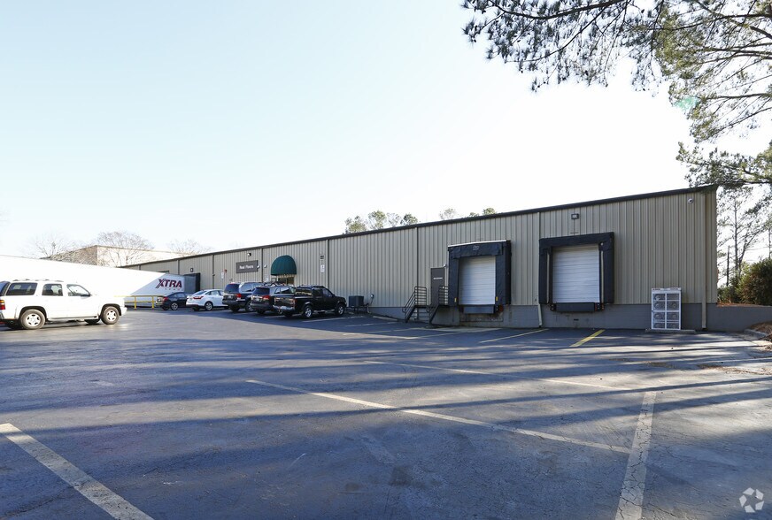 More Photos Of 1413 Transport Dr, Raleigh Warehouse For Lease