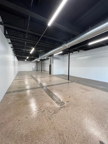 More Photos Of 10858 Harry Hines Blvd, Dallas Storefront For Lease