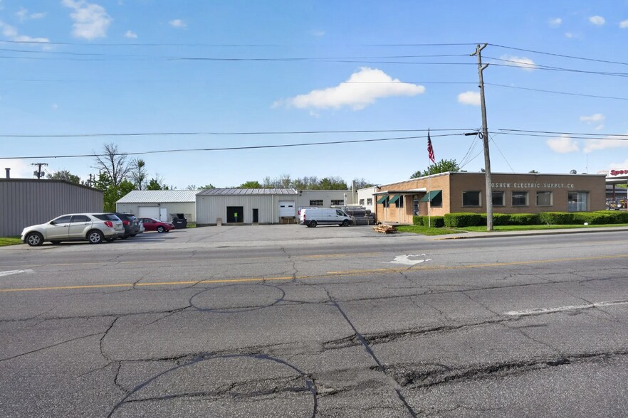 More Photos Of 808 W Lincoln Ave, Goshen Light Distribution For Sale